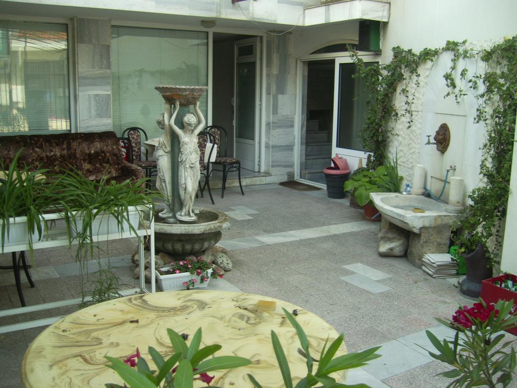 Family Hotel George Svilengrad Rum bild