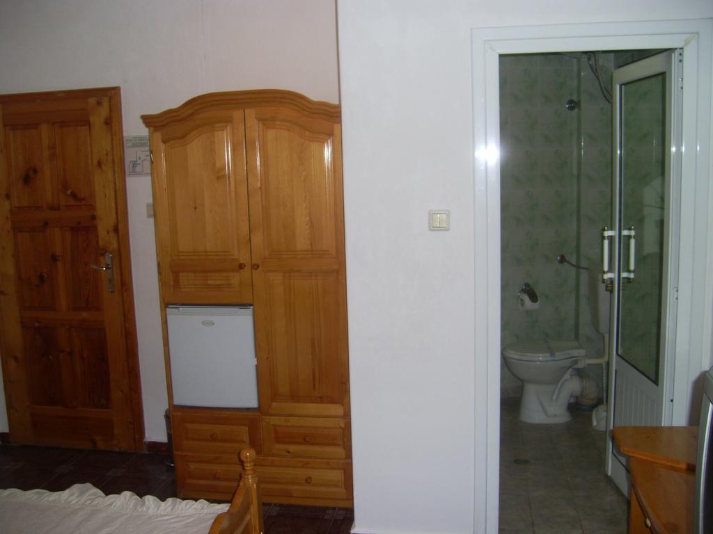 Family Hotel George Svilengrad Rum bild