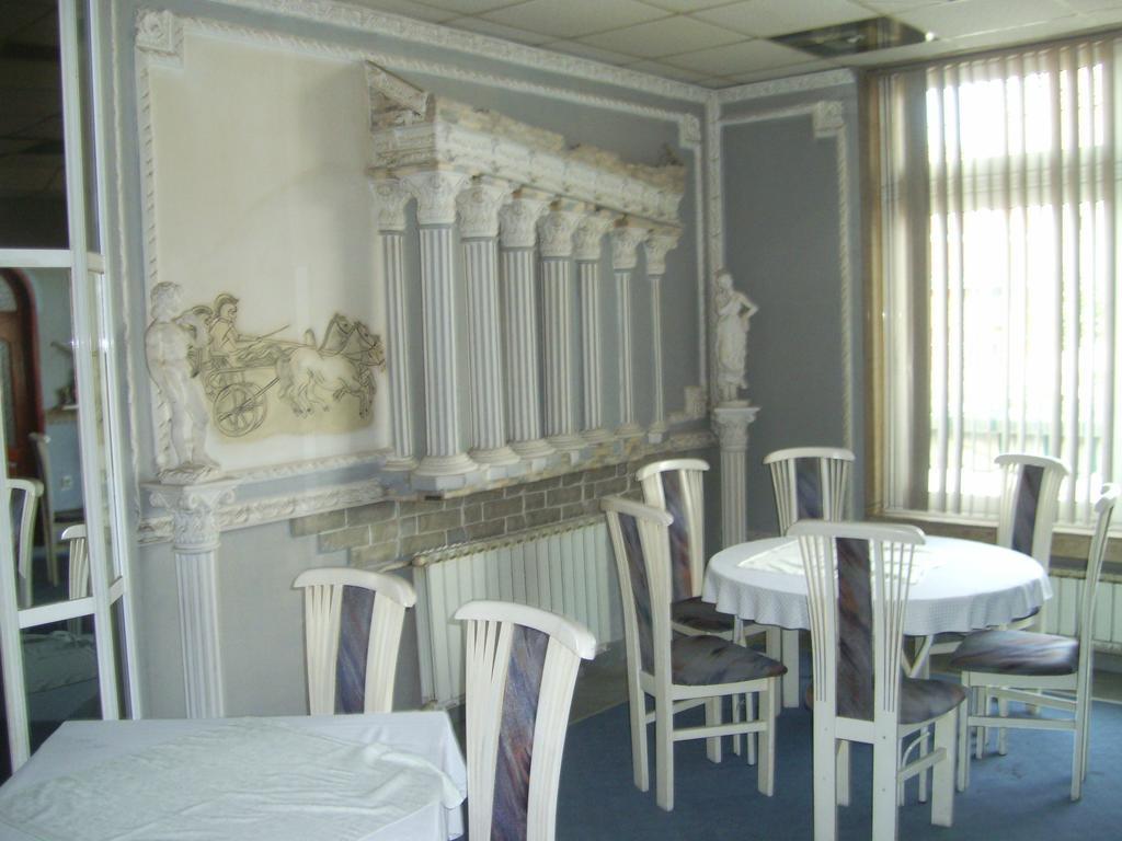 Family Hotel George Svilengrad Exteriör bild
